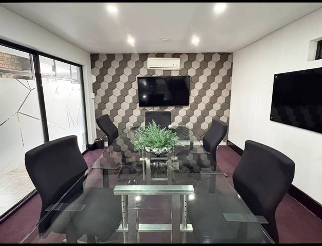11M² SERVICED OFFICE TO LET IN BARBEQUE DOWNS